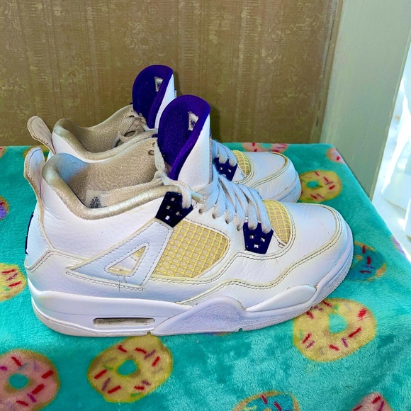 retro 5 metallic purple